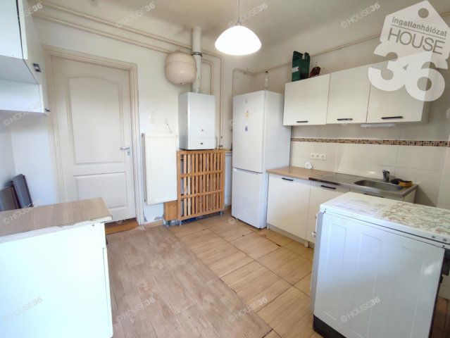 Eladó családi ház, Nagykőrösön 61.99 M Ft, 4 szobás