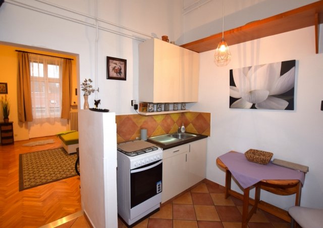 Kiadó téglalakás, albérlet, Debrecenben 185 E Ft / hó