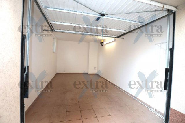 Kiadó garázs, Szegeden 40 E Ft / hó, 1 szobás