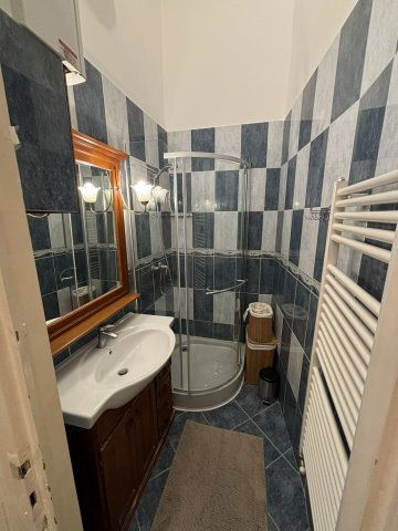 Kiadó téglalakás, albérlet, V. kerületben, Molnár utcában