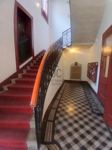 Eladó téglalakás, Budapesten, VII. kerületben 150 M Ft, 3 szobás