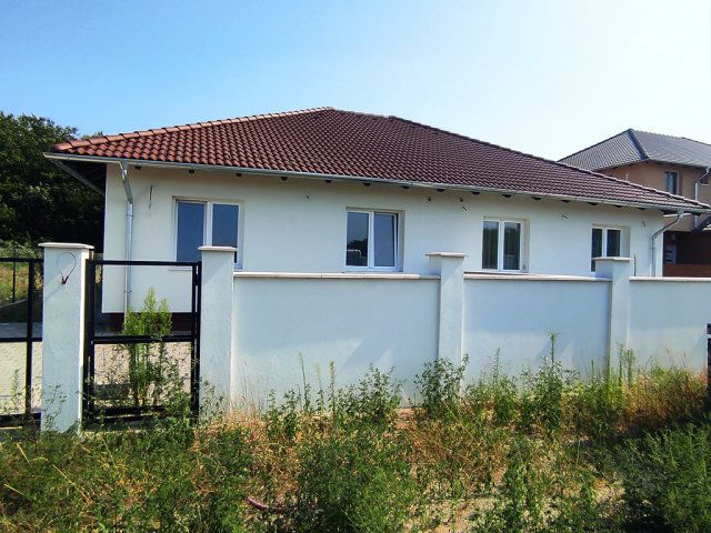 Eladó ikerház, Őrbottyánban 82.49 M Ft, 4 szobás