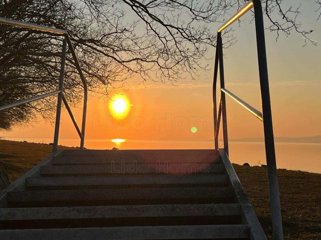 Eladó nyaraló, Balatonbogláron 115 M Ft, 16 szobás