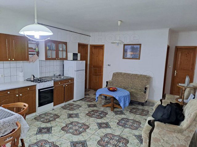 Eladó családi ház, Marcaliban 55 M Ft, 7 szobás