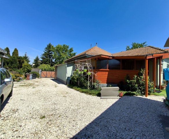Eladó családi ház, Isaszegen 93 M Ft, 3+1 szobás