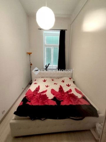 Eladó téglalakás, Budapesten, VIII. kerületben 66 M Ft, 3 szobás