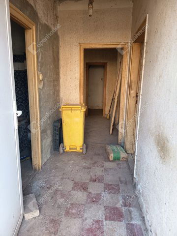 Eladó családi ház, Szegeden 56 M Ft, 2 szobás