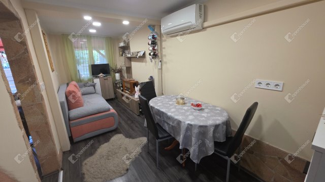 Eladó nyaraló, Mályin 27.9 M Ft, 2 szobás / költözzbe.hu
