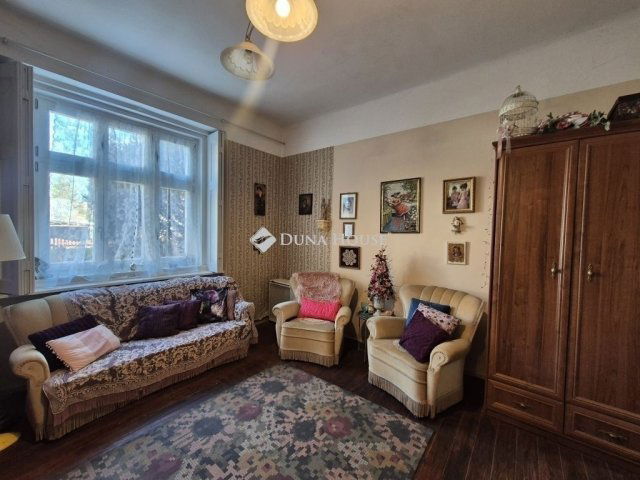 Eladó családi ház, Kecskeméten 64.99 M Ft, 3 szobás