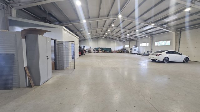 Eladó ipari ingatlan, Hajdúböszörményen 319.8 M Ft