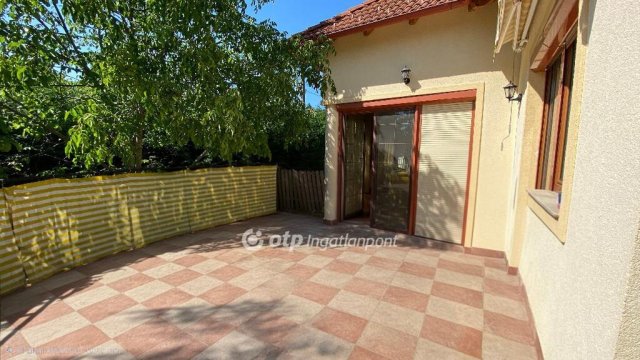 Eladó családi ház, Budakeszin 214 M Ft, 10 szobás