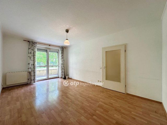 Eladó téglalakás, Budapesten, IX. kerületben 64.9 M Ft, 1 szobás