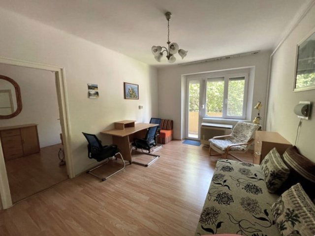 Kiadó téglalakás, albérlet, Pécsett 150 E Ft / hó, 2 szobás