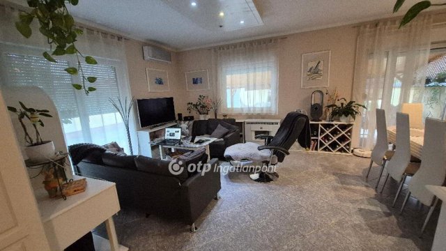 Eladó családi ház, Kozármislenyen 138 M Ft, 5 szobás