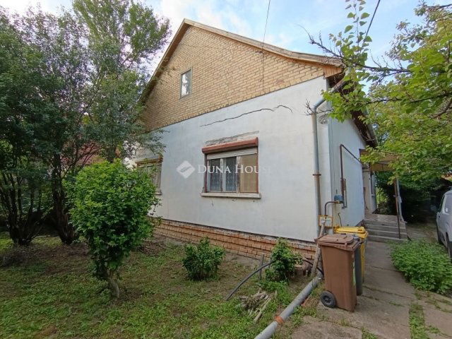 Eladó családi ház, Szegeden 54.9 M Ft, 3 szobás
