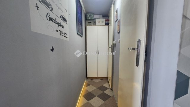 Eladó panellakás, Budapesten, XXI. kerületben 63 M Ft, 2 szobás