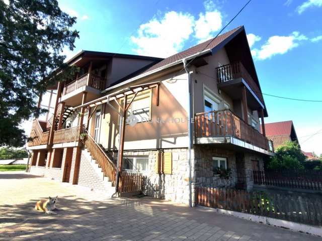 Eladó családi ház, Banán 82 M Ft, 5 szobás