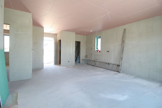 Eladó ikerház, Dunaszegen 89 M Ft, 3 szobás