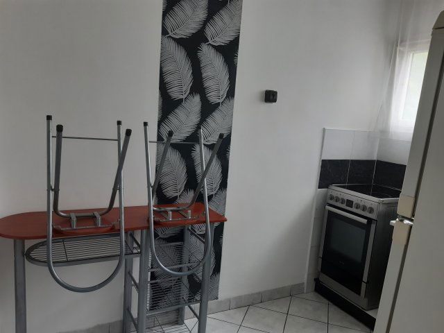 Eladó panellakás, Salgótarjánban 24.5 M Ft, 1+1 szobás
