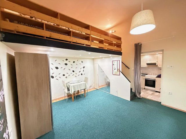 Eladó téglalakás, Budapesten, VII. kerületben, Csengery utcában