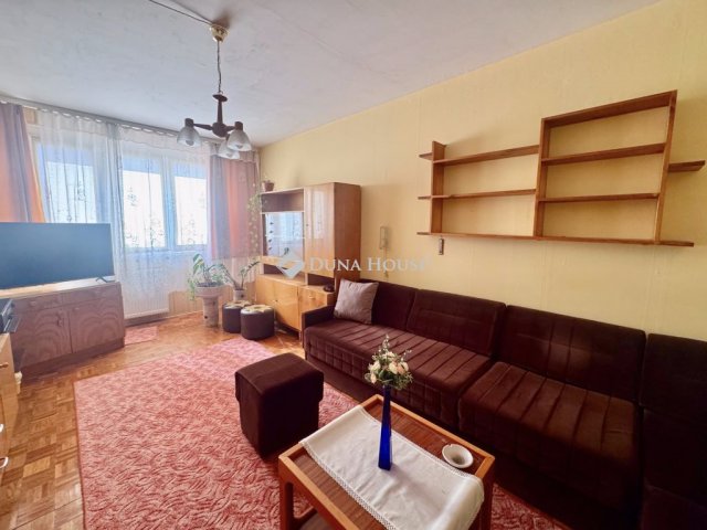 Kiadó panellakás, albérlet, Budapesten, III. kerületben