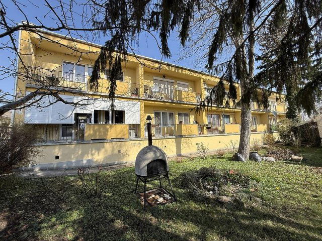 Eladó téglalakás, Szentendrén 94.9 M Ft, 3 szobás