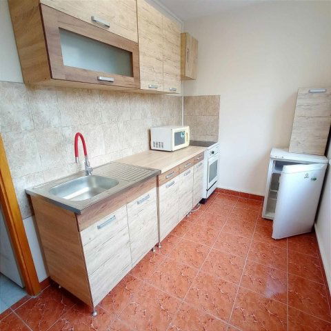 Eladó panellakás, Debrecenben 64.89 M Ft, 3+1 szobás