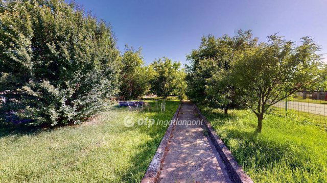 Eladó családi ház, Tiszaújvárosban 32.5 M Ft, 2 szobás