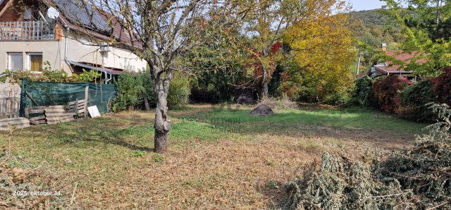Eladó telek, Esztergomban, Csenkei úton 18.5 M Ft