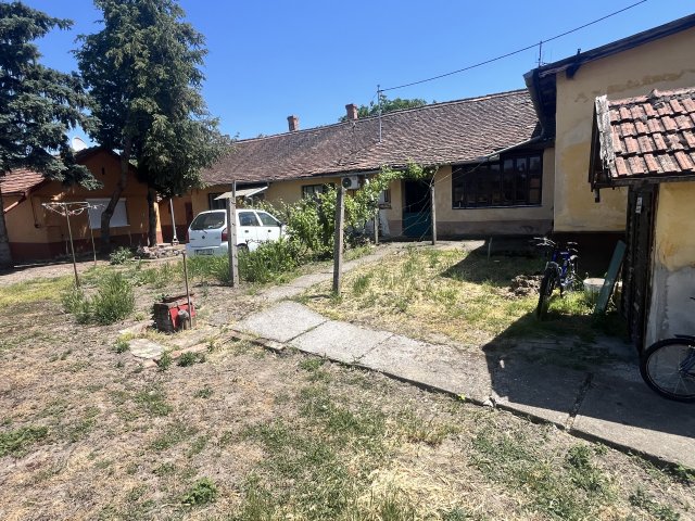 Eladó sorház, Sarkadon, Vasút utcában 16.9 M Ft, 2 szobás