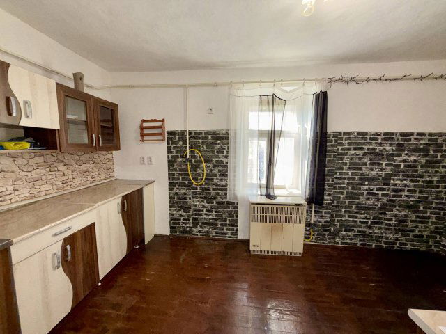 Eladó családi ház, Jászladányon 10.99 M Ft, 3 szobás