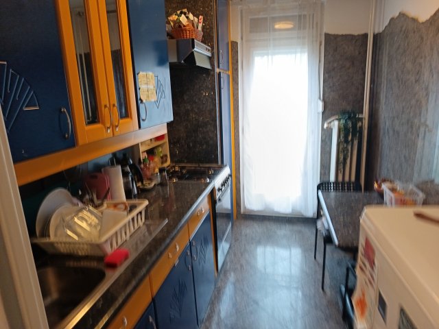 Eladó panellakás, Pécsett, Építők útján 46.9 M Ft, 2 szobás