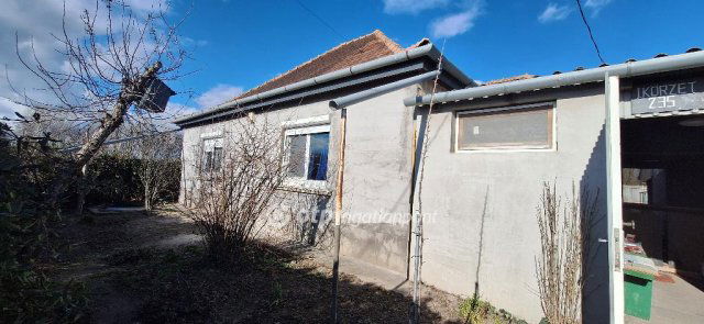 Eladó családi ház, Kecelen 29 M Ft, 2 szobás