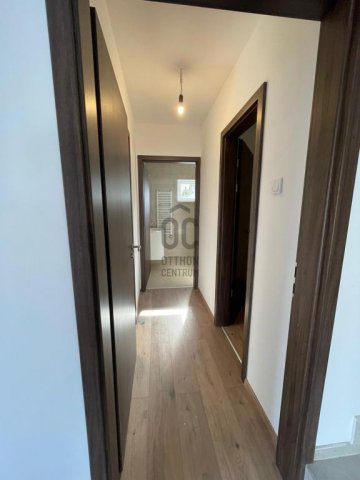 Eladó ikerház, Budapesten, XVI. kerületben 179.9 M Ft, 5 szobás