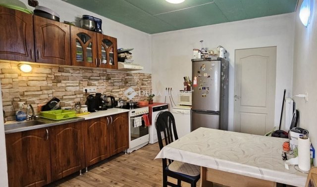 Eladó családi ház, Babarcon 29.99 M Ft, 2 szobás