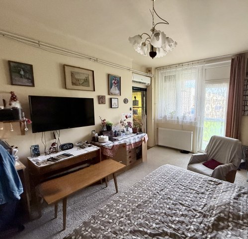 Eladó téglalakás, Szigetszentmiklóson 49.9 M Ft, 2 szobás