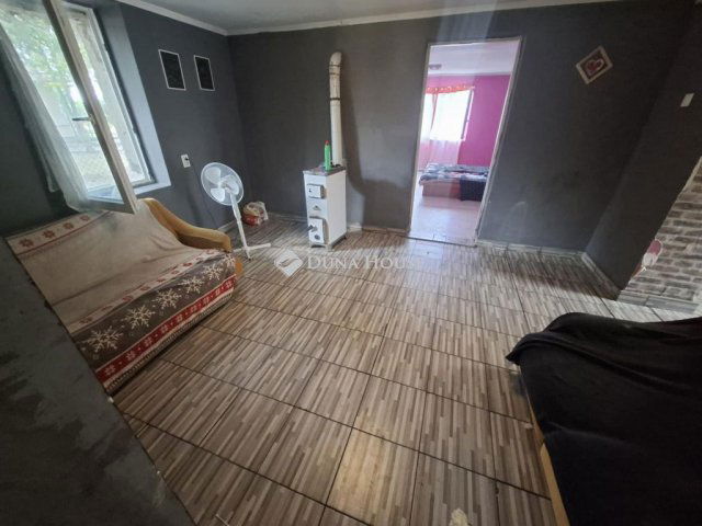 Eladó családi ház, Tápiószelén 11.7 M Ft, 3 szobás