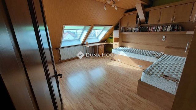 Eladó téglalakás, Gyöngyösön, Táncsics Mihály utcában