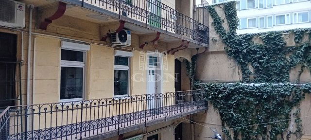 Eladó téglalakás, Budapesten, VII. kerületben 61.8 M Ft