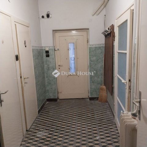 Eladó családi ház, Budapesten, XVI. kerületben 129.9 M Ft