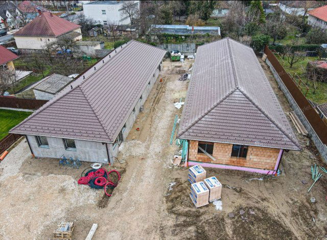 Eladó téglalakás, Százhalombattán 99.99 M Ft, 4 szobás