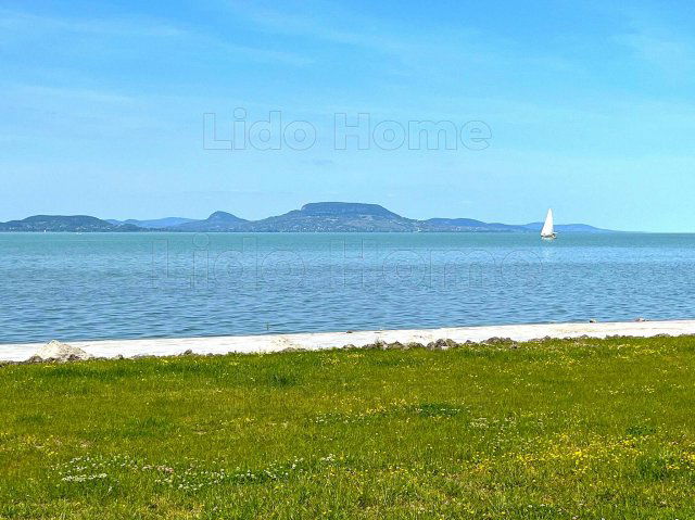 Eladó téglalakás, Balatonmáriafürdőn 74.9 M Ft, 2 szobás