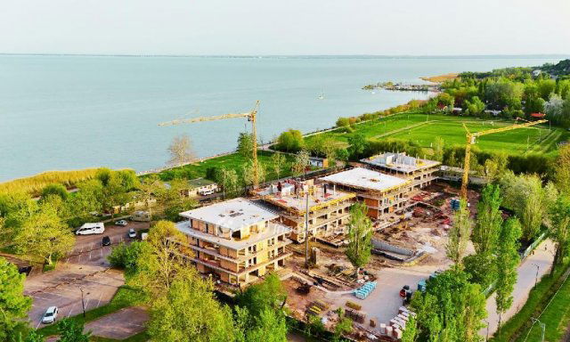 Eladó nyaraló, Balatonalmádiban 129.959 M Ft, 3 szobás