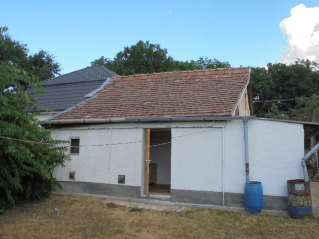 Kiadó családi ház, albérlet, Debrecenben 240 E Ft / hó