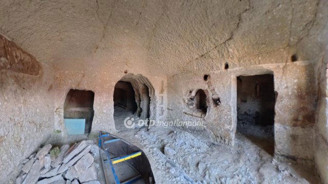 Eladó családi ház, Szomolyán 10 M Ft, 1 szobás