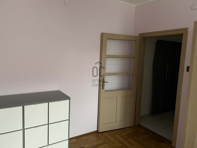 Eladó családi ház, Csörögön 91.9 M Ft, 5 szobás