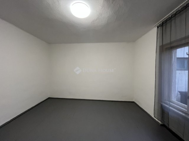 Eladó családi ház, Zalalövőn 34.99 M Ft, 3 szobás