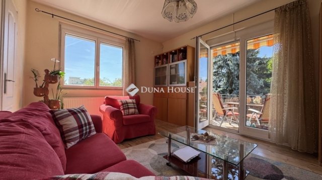 Eladó téglalakás, Budapesten, XI. kerületben 215 M Ft, 6 szobás