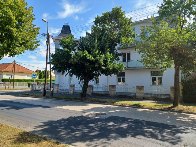 Eladó hotel, Győrött 549 M Ft, 18 szobás / költözzbe.hu