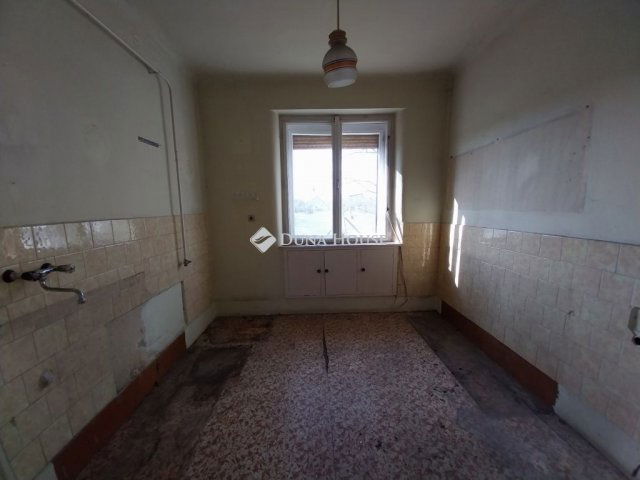 Eladó ikerház, Szegeden 49 M Ft, 2 szobás / költözzbe.hu